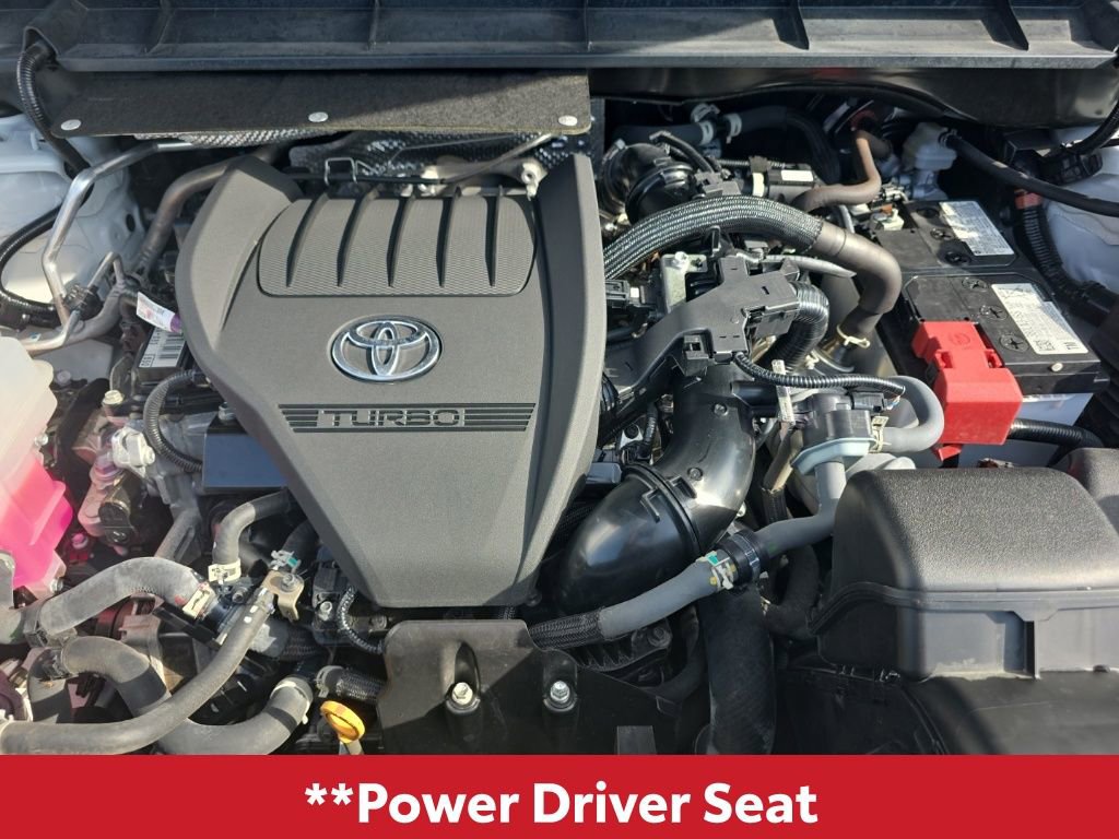 Used 2024 Toyota Highlander XLE image 12