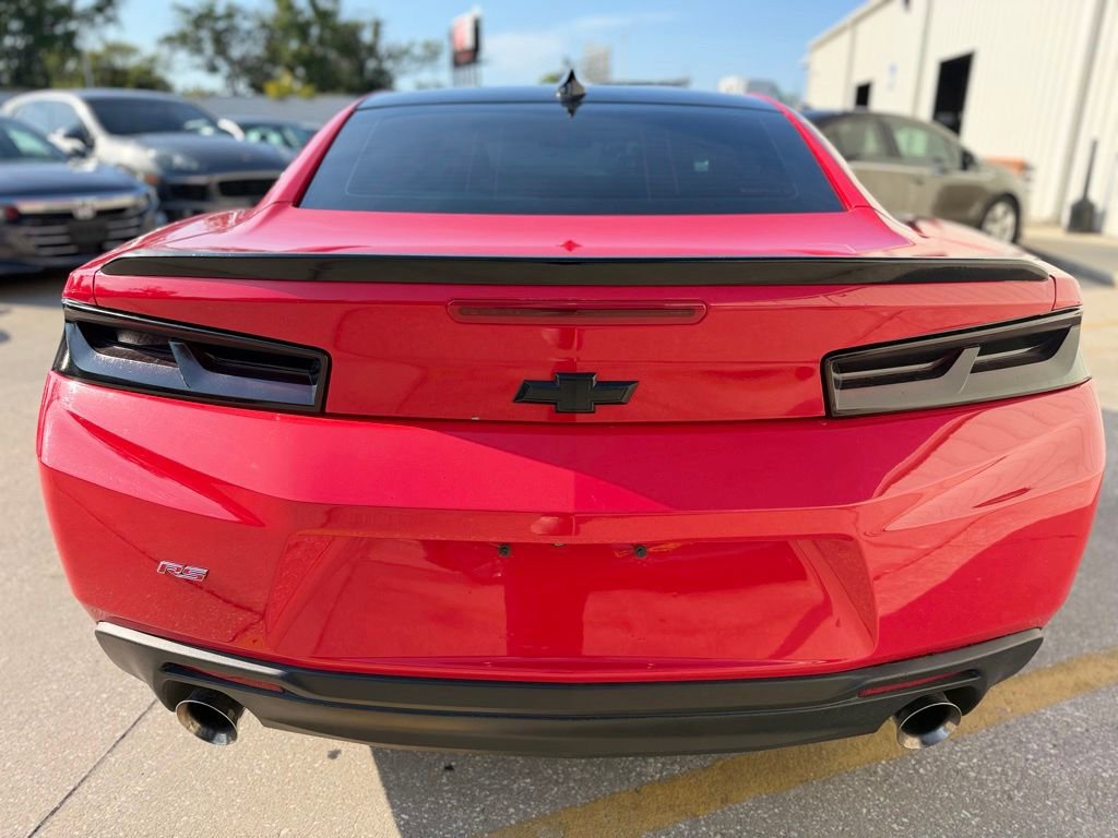 Used 2018 Chevrolet Camaro LT w/ RS Package RWD image 4