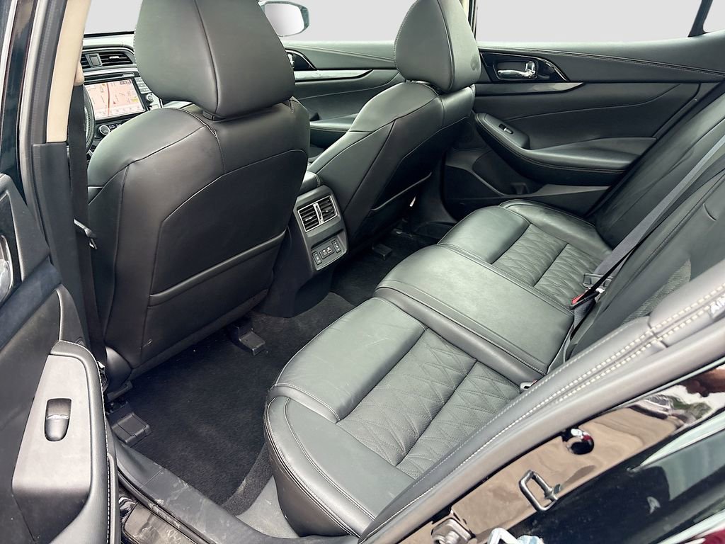 Used 2023 Nissan Maxima Platinum w/ Sport Mat Group FWD image 25
