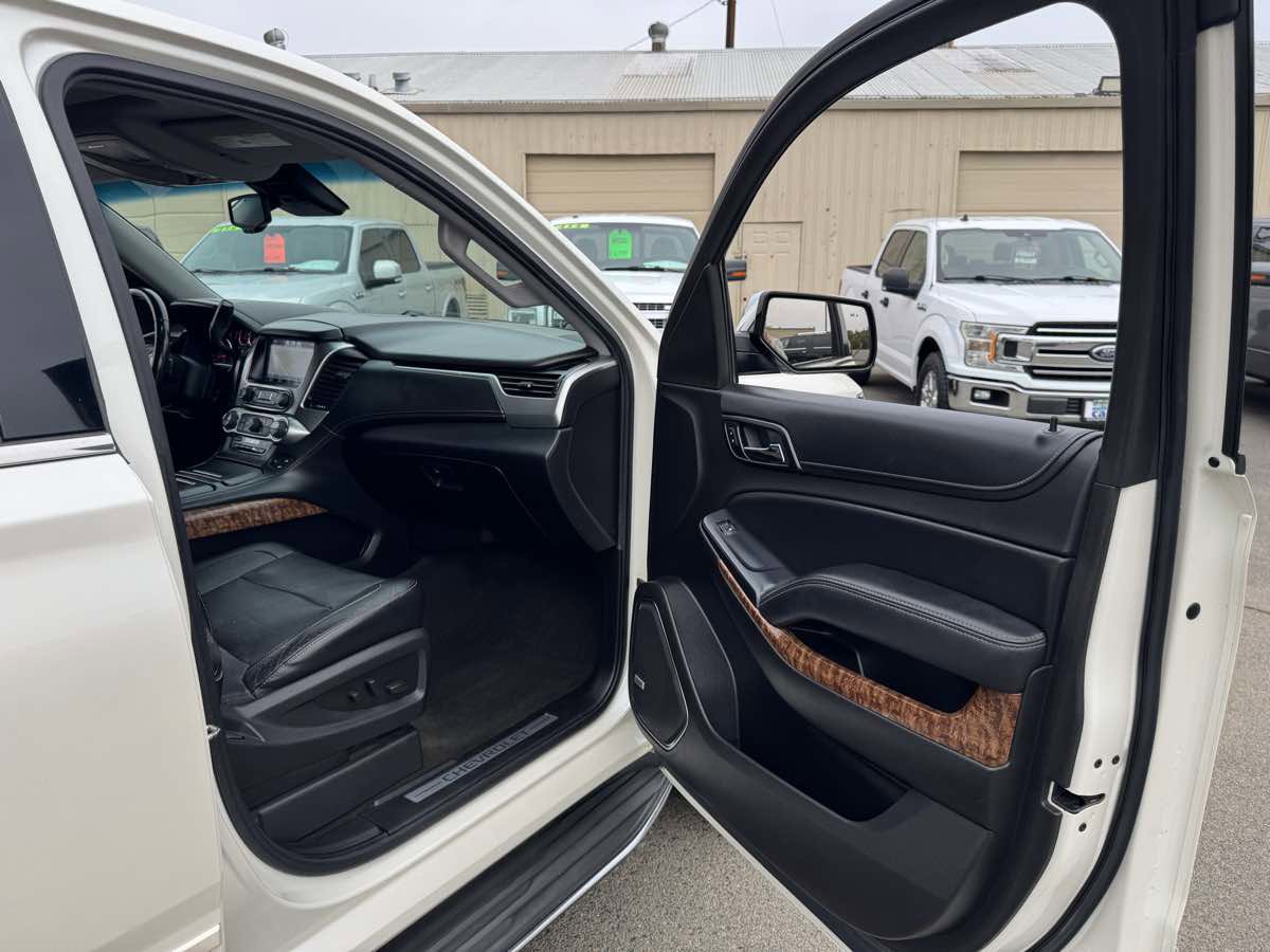 Used 2015 Chevrolet Tahoe LTZ image 16
