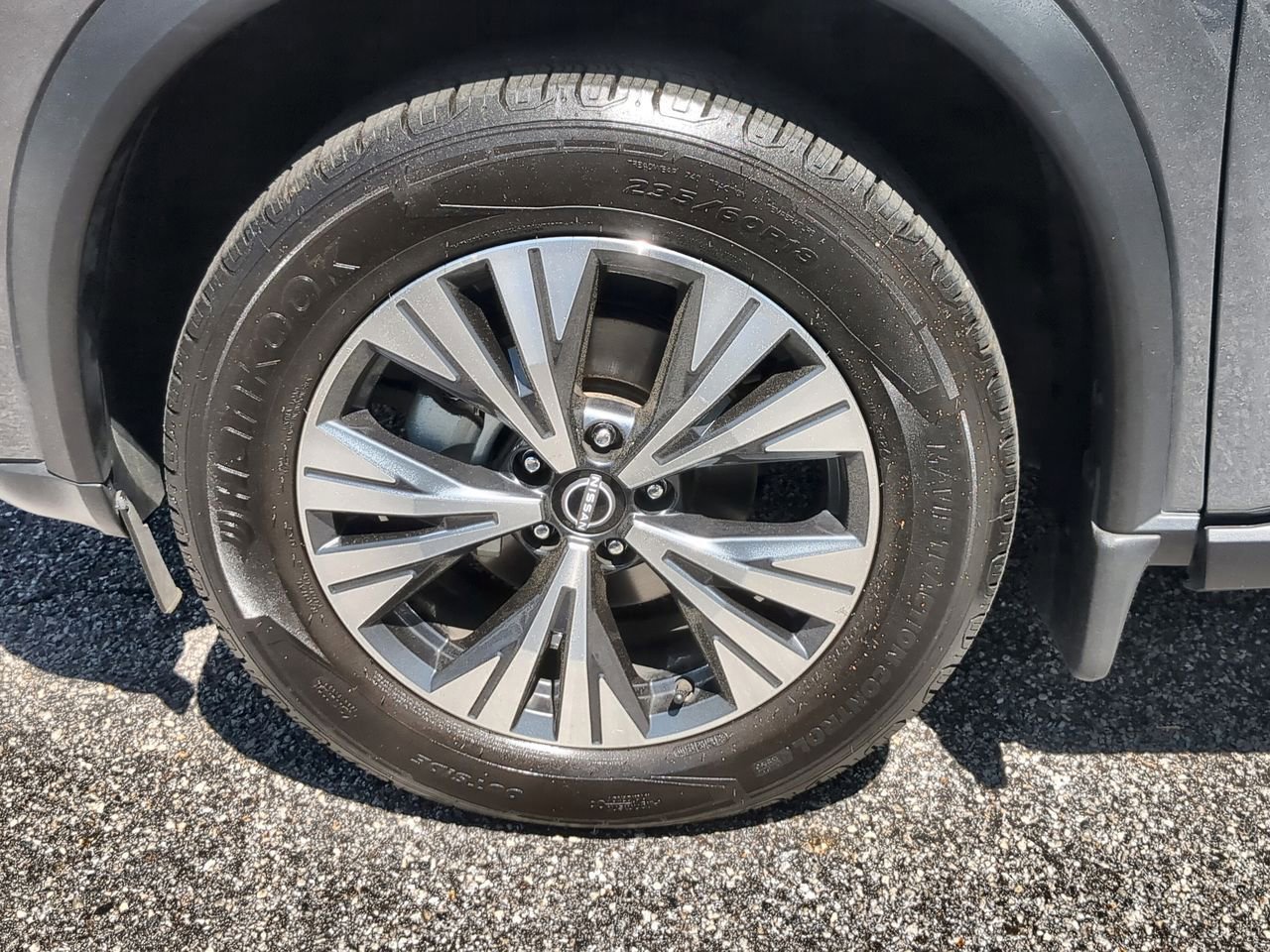 Used 2023 Nissan Rogue SV w/ SV Premium B Package image 32
