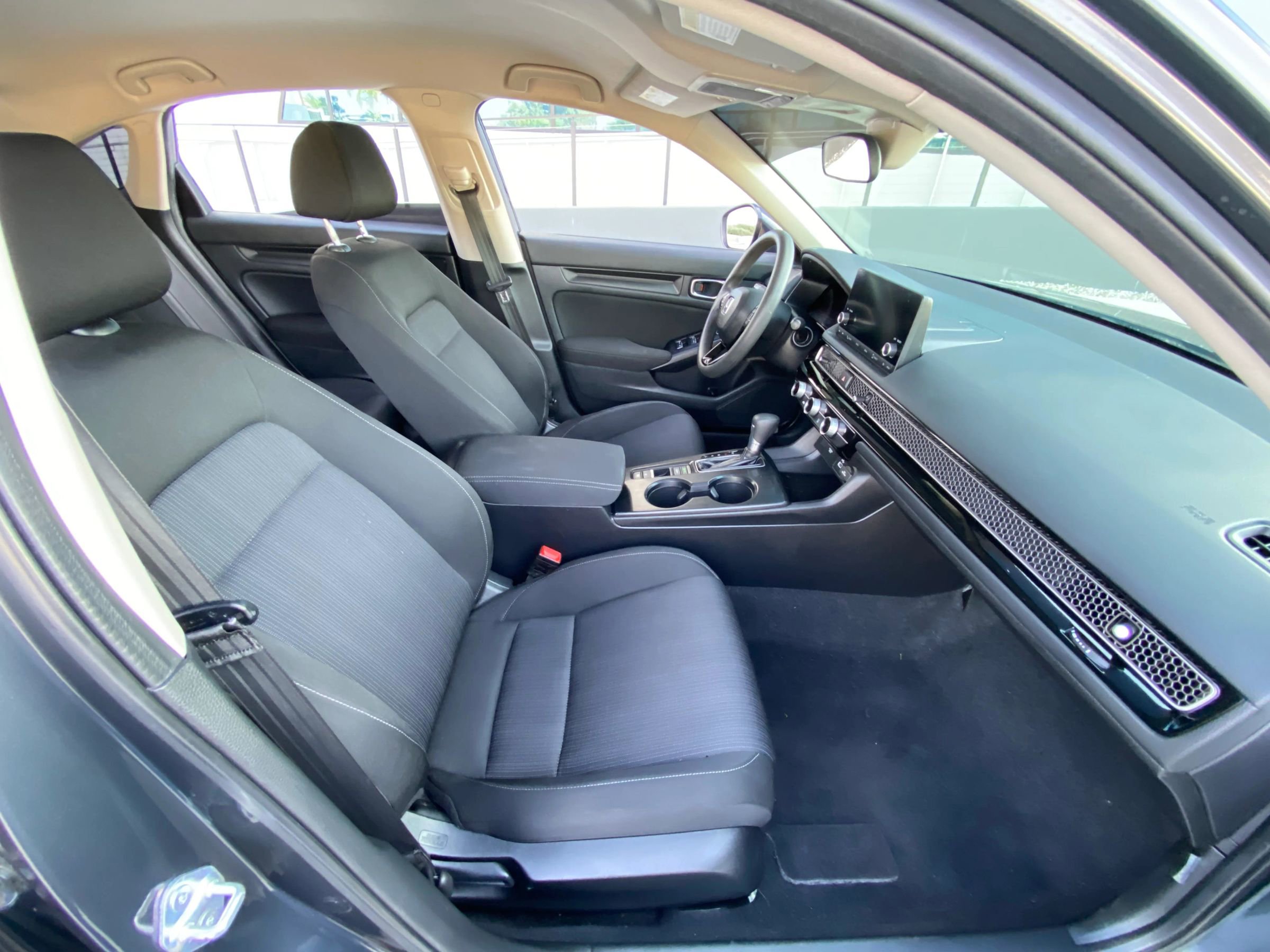 Used 2022 Honda Civic LX image 29