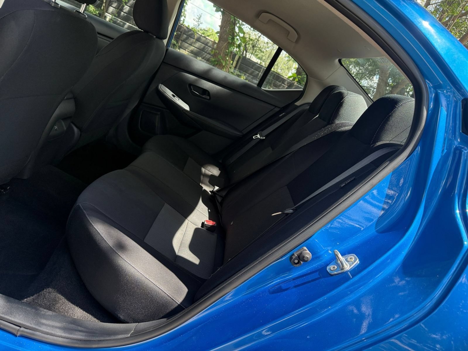 Used 2025 Nissan Sentra SV FWD image 22