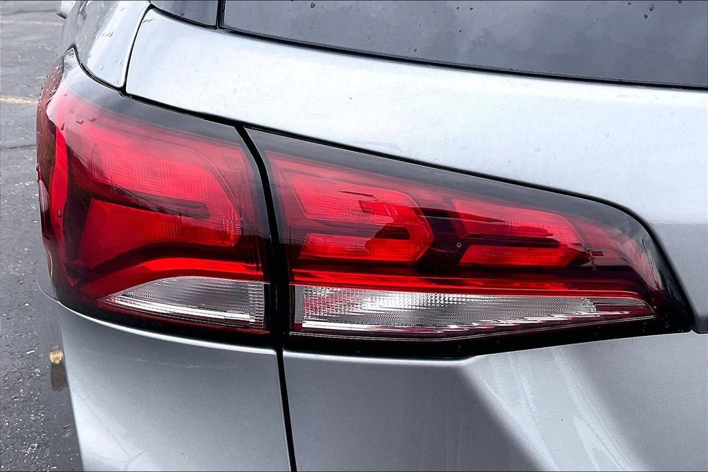 Used 2024 Chevrolet Equinox LT image 23