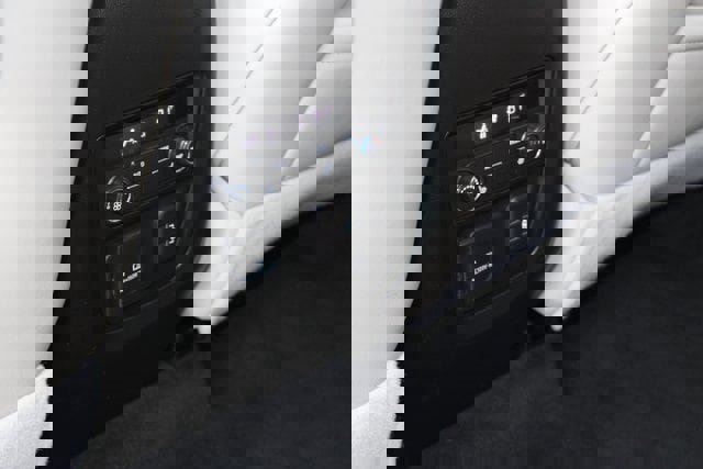 Used 2023 Buick Enclave Avenir w/ Avenir Technology Package image 21