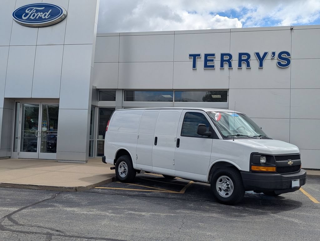 Used 2014 Chevrolet Express 2500 RWD video 1