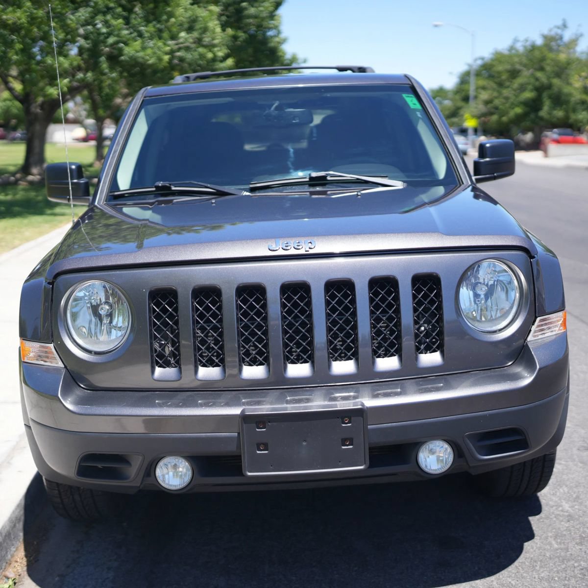 Used 2017 Jeep Patriot Latitude AWD/4WD image 19