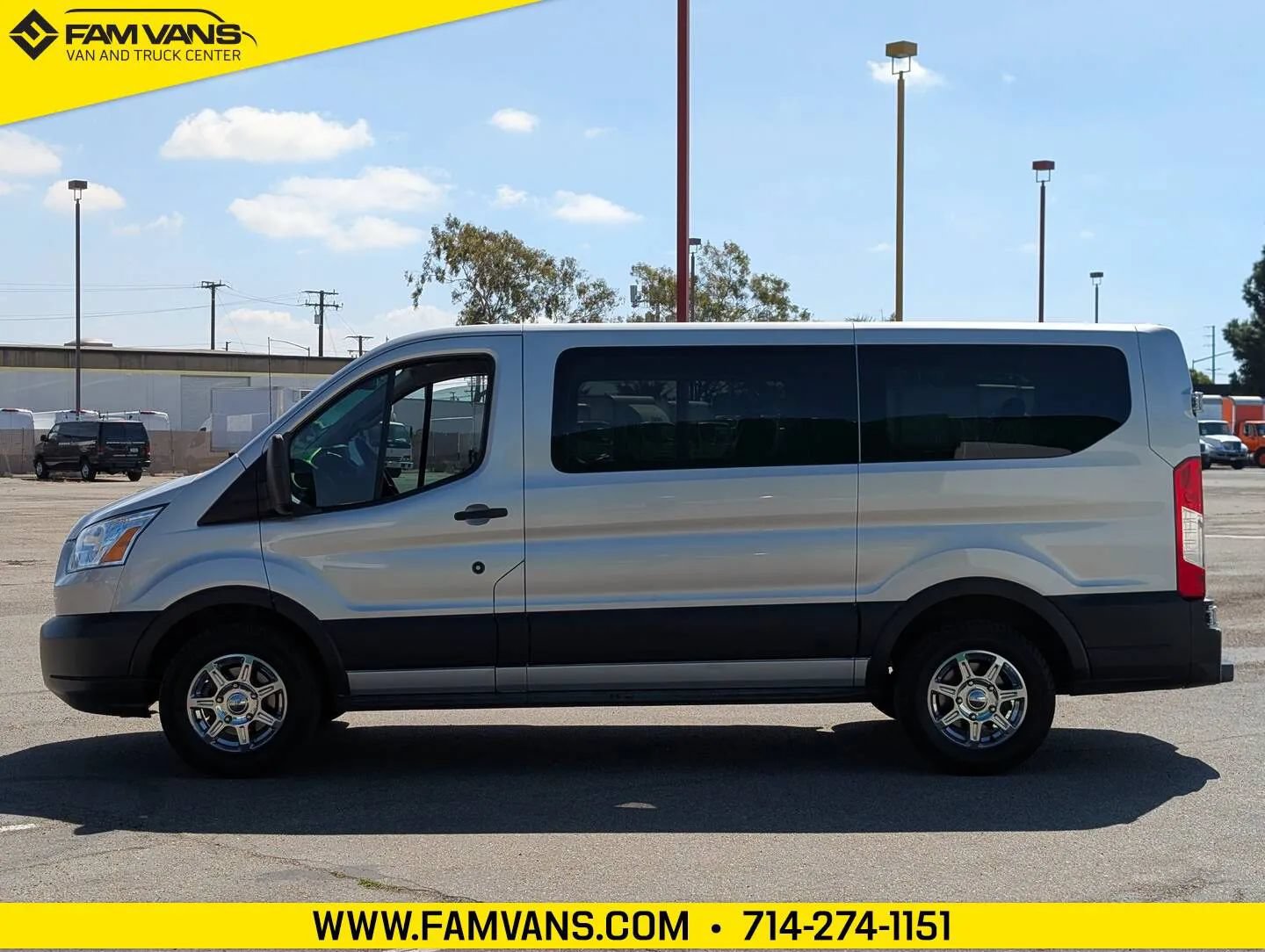 Used 2016 Ford Transit 150 XLT RWD image 5