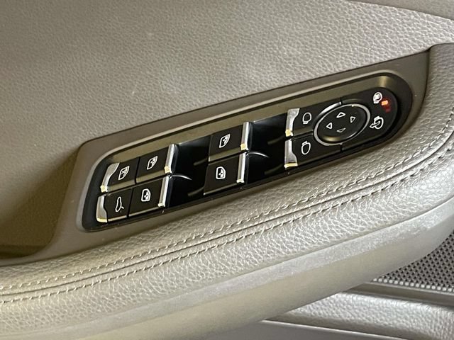Used 2020 Porsche Macan AWD/4WD image 38