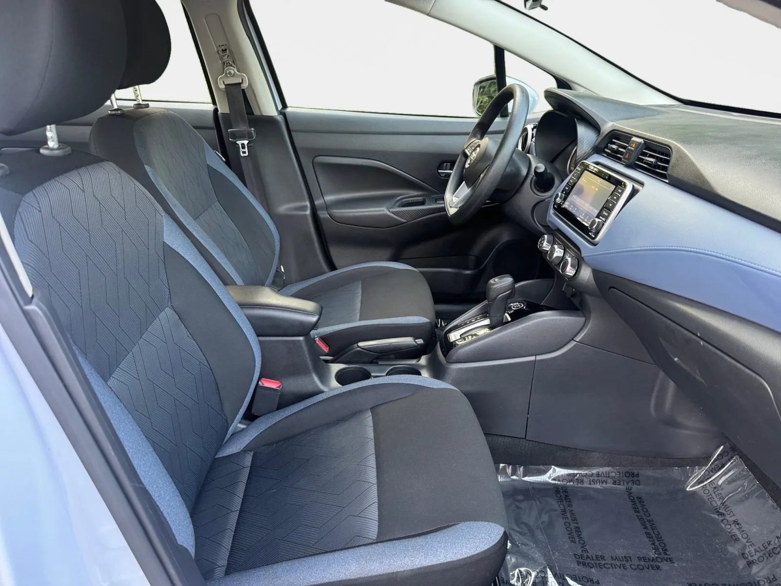 Used 2023 Nissan Versa SV w/ Trunk Package image 10