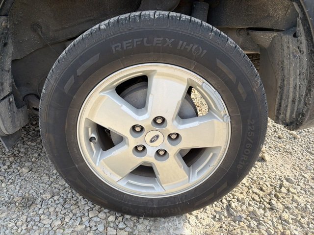 Used 2011 Ford Escape XLS w/ 101A Rapid Spec Order Code image 10