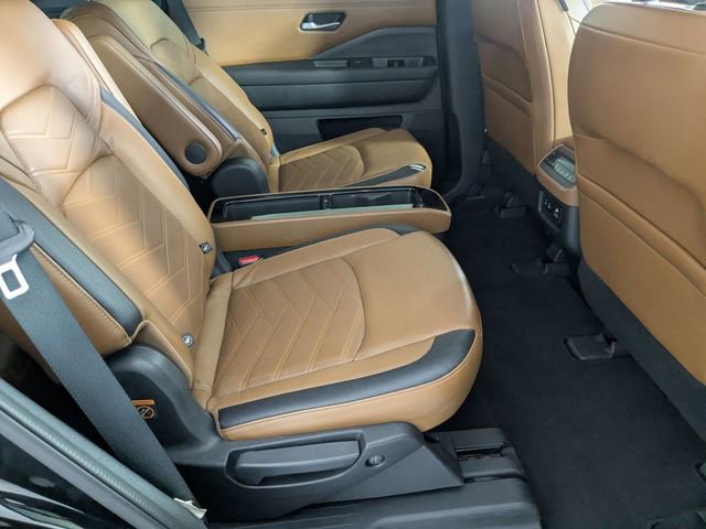 Used 2022 Nissan Pathfinder Platinum w/ Cargo Package image 34