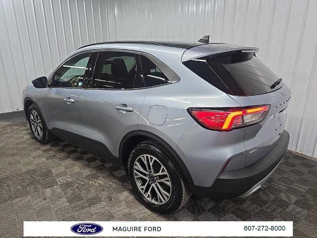 Used 2022 Ford Escape SEL w/ Technology Package image 9