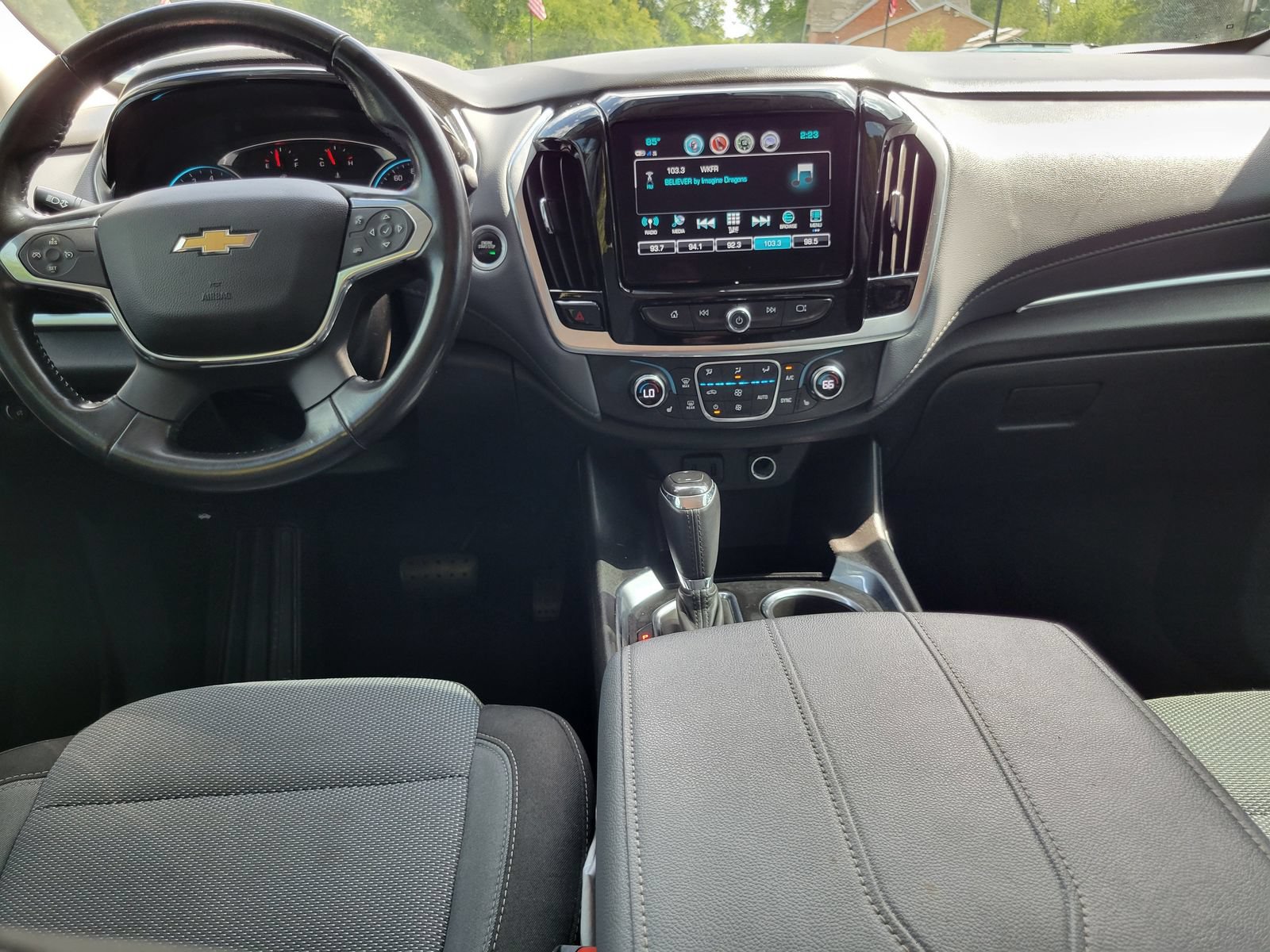 Used 2019 Chevrolet Traverse LT w/ LPO, Floor Liner Package AWD/4WD image 27