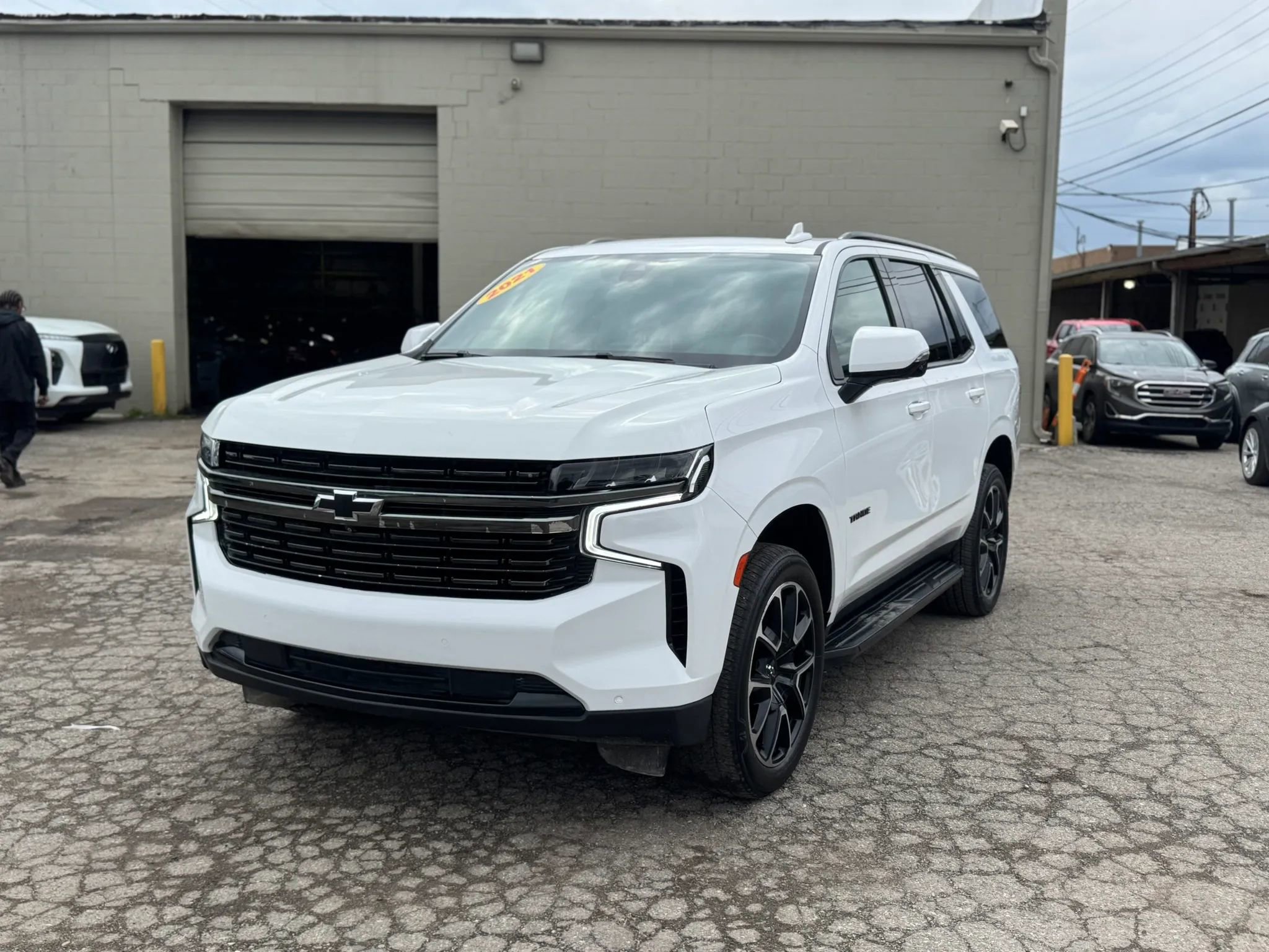 Used 2021 Chevrolet Tahoe RST w/ Luxury Package AWD/4WD image 1