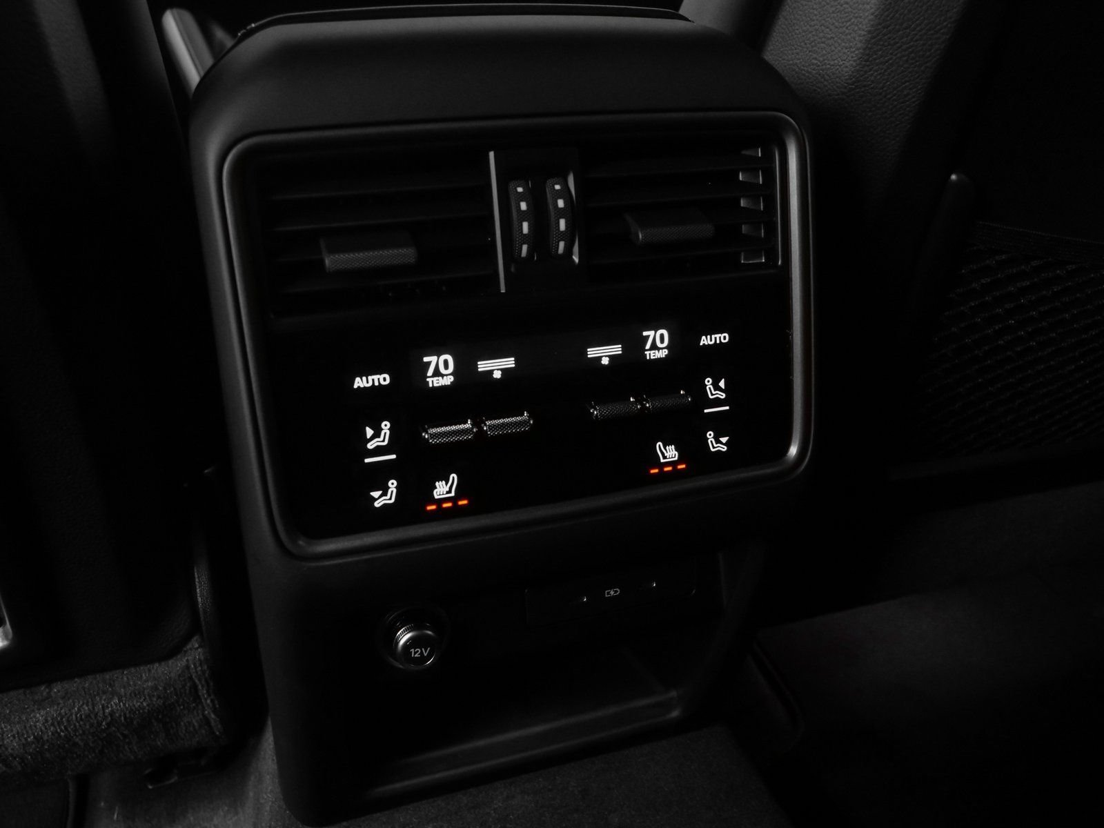 Used 2025 Porsche Cayenne Turbo AWD/4WD image 56
