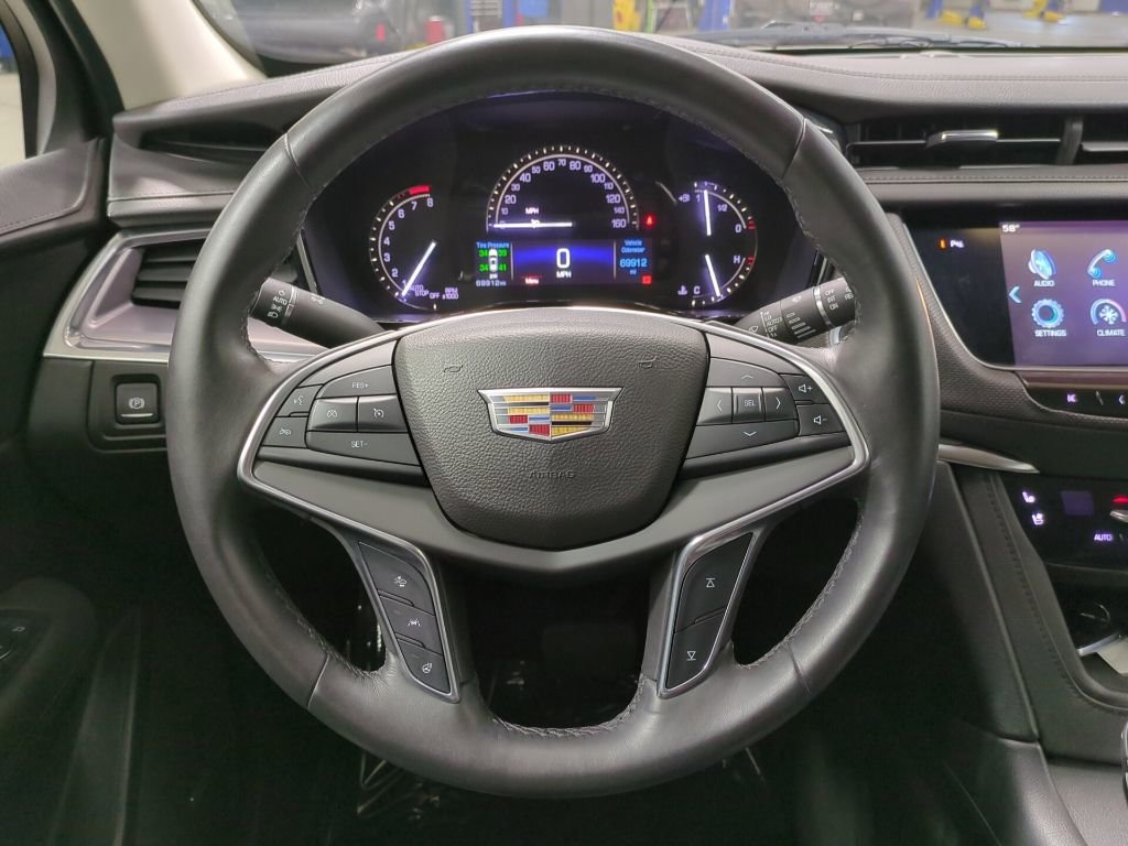 Used 2017 Cadillac XT5 Premium Luxury image 16