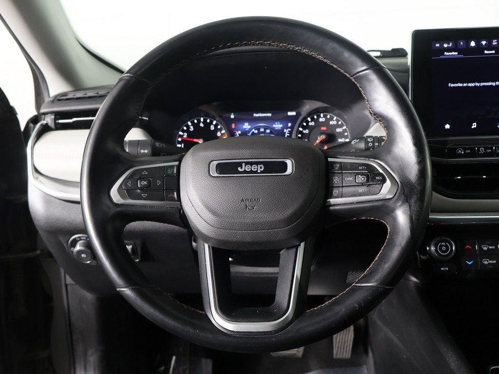 Used 2022 Jeep Compass Limited image 38