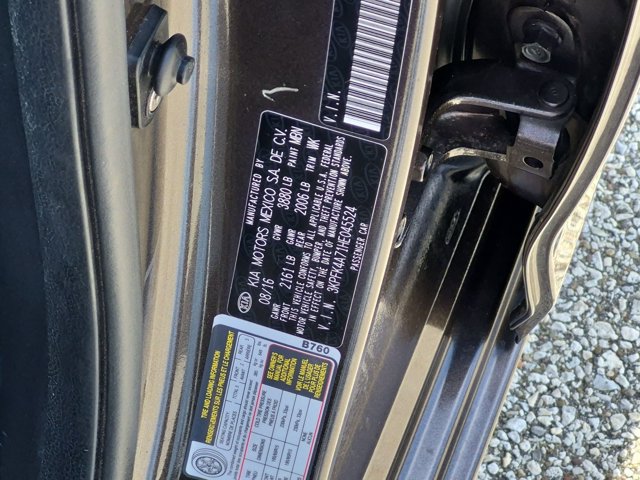 Used 2017 Kia Forte LX FWD image 22