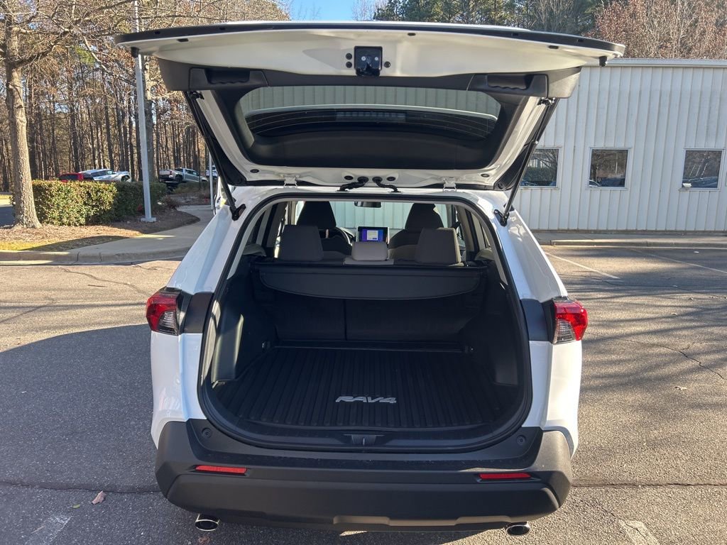 New 2025 Toyota RAV4 XLE image 16