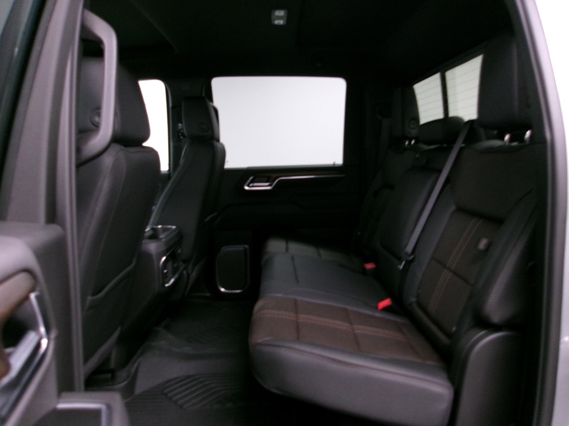 New 2026 Chevrolet Silverado 3500 High Country w/ Technology Package AWD/4WD image 9