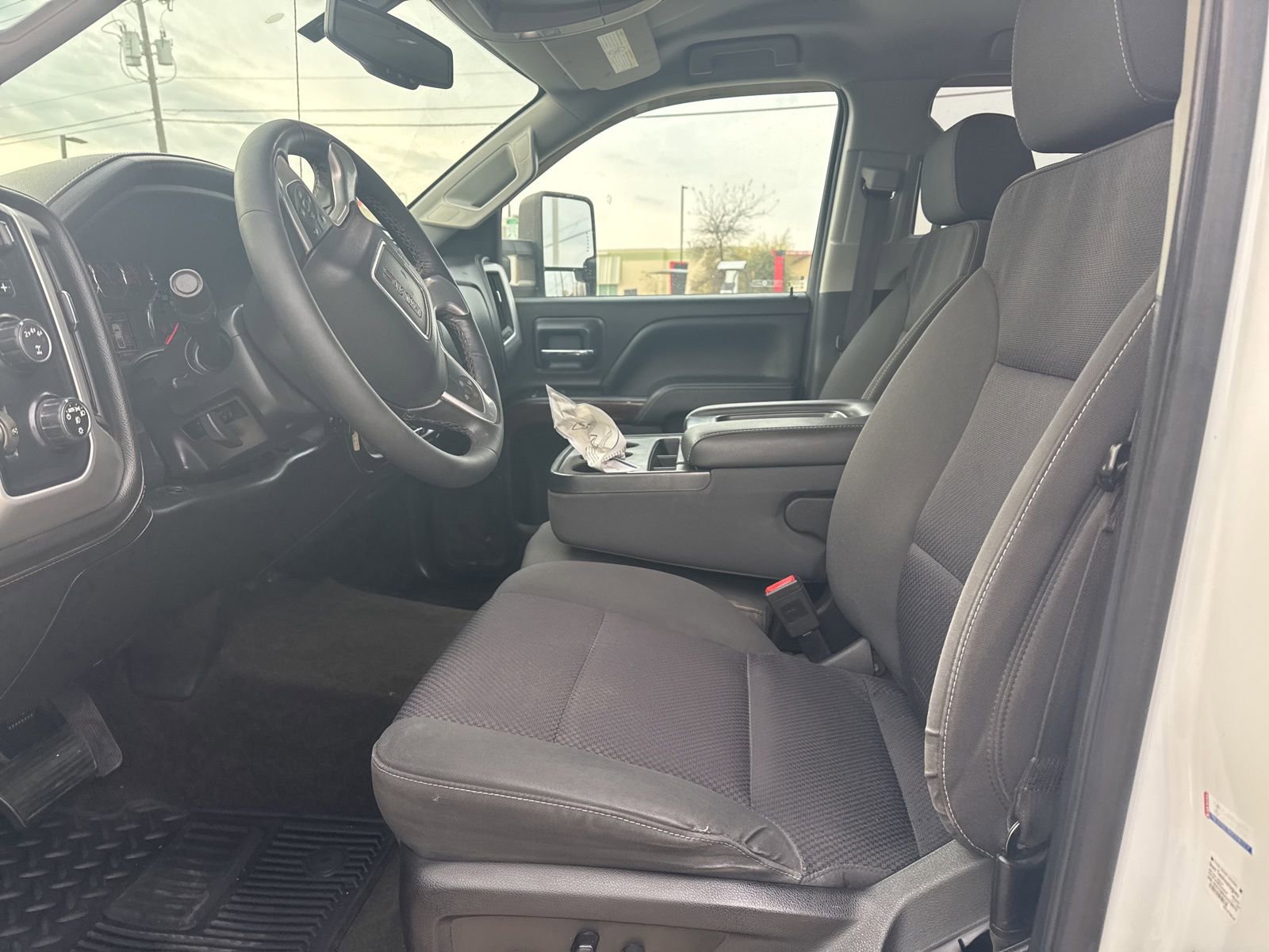 Used 2018 GMC Sierra 2500 SLE w/ HD SLE Preferred Plus Package image 9