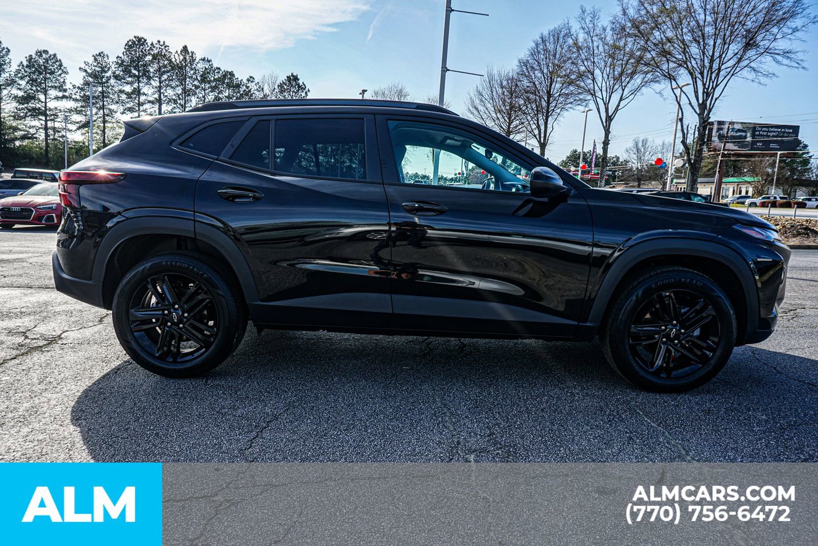 Used 2025 Chevrolet Trax ACTIV w/ Driver Confidence Package image 11