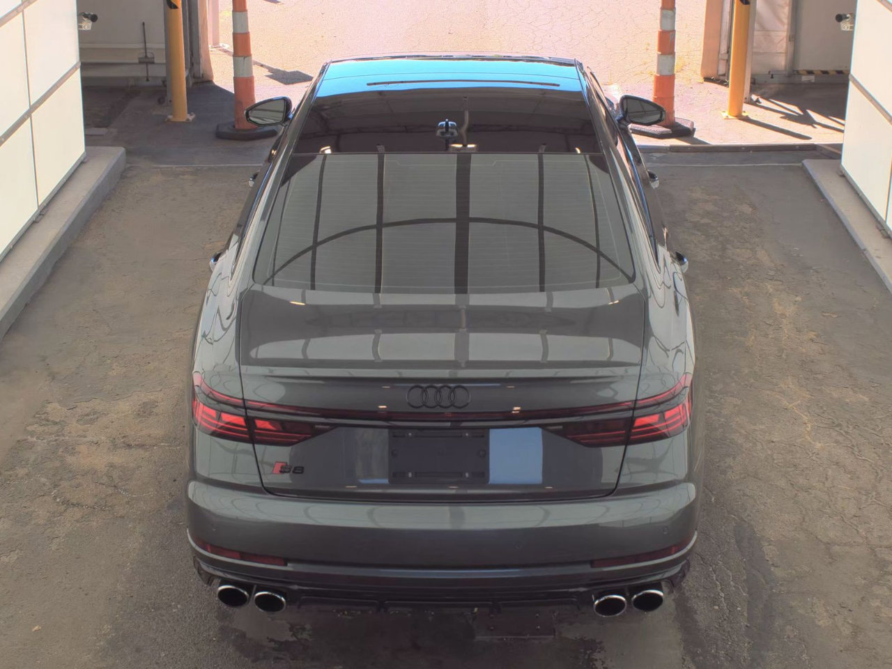 Used 2022 Audi S8 w/ S8 Executive Package image 3