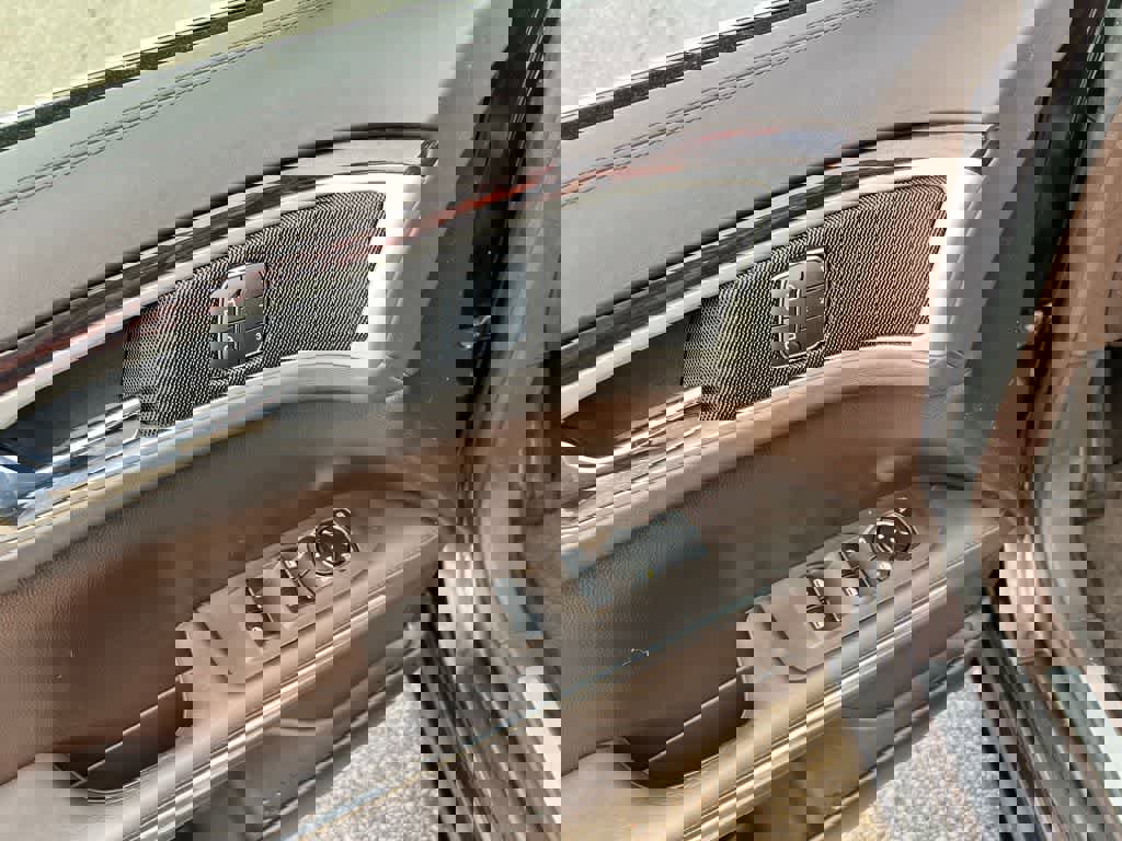 Used 2016 Lincoln MKZ Black Label w/ Technology Package image 14