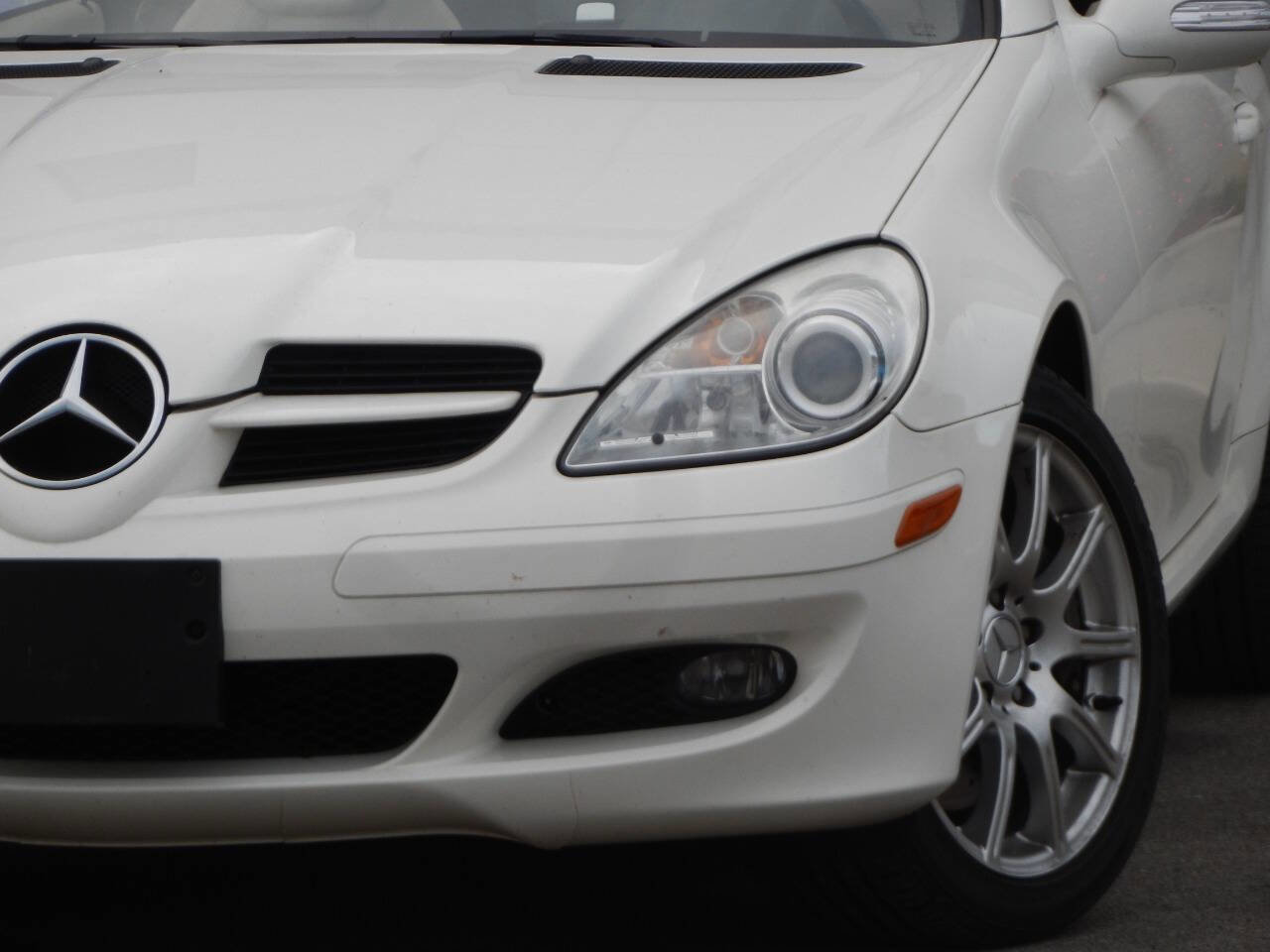 Used 2007 Mercedes-Benz SLK 350 image 4