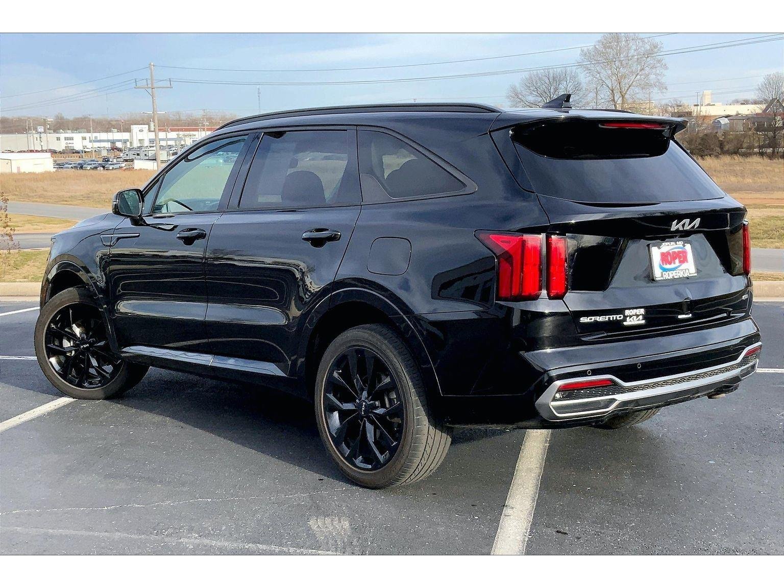 Used 2023 Kia Sorento SX image 10