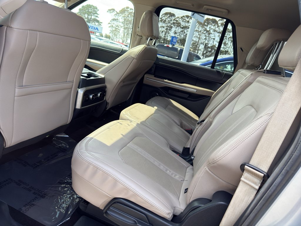 Used 2023 Ford Expedition Max Limited AWD/4WD image 17