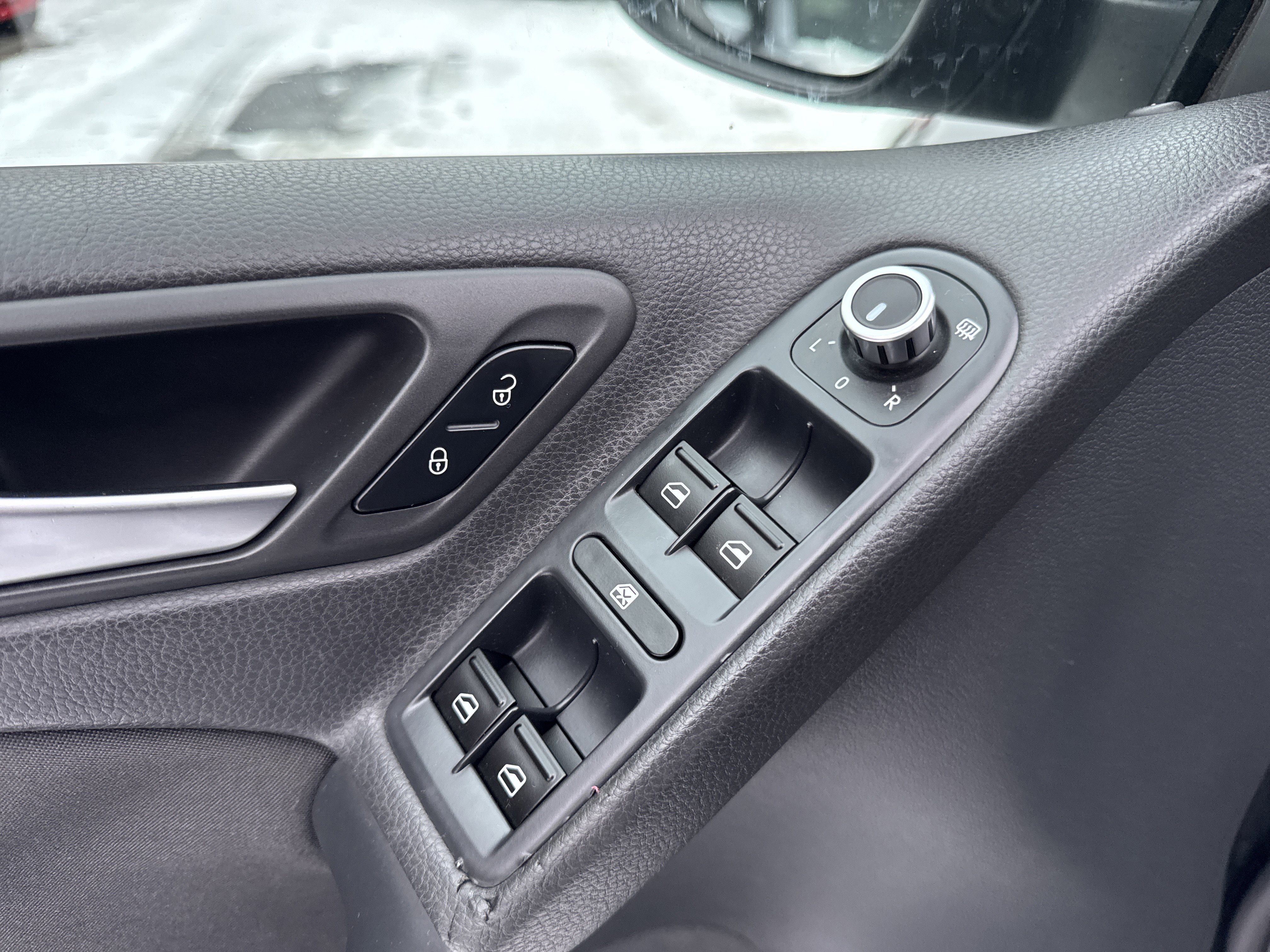 Used 2012 Volkswagen GTI 4-Door image 14