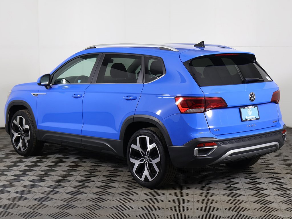 Used 2022 Volkswagen Taos SEL image 11