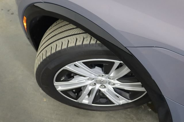Used 2024 Cadillac Lyriq Tech AWD/4WD image 38