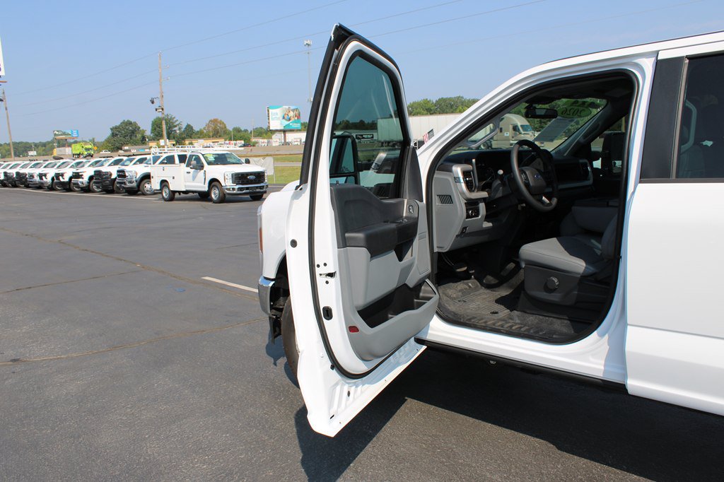 Used 2026 Ford F250 XL w/ XL Chrome Package AWD/4WD image 24