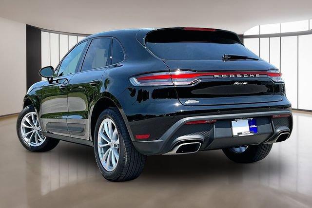 Used 2025 Porsche Macan AWD/4WD image 4