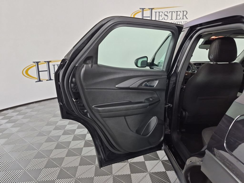 Used 2022 Chevrolet TrailBlazer LS FWD image 30