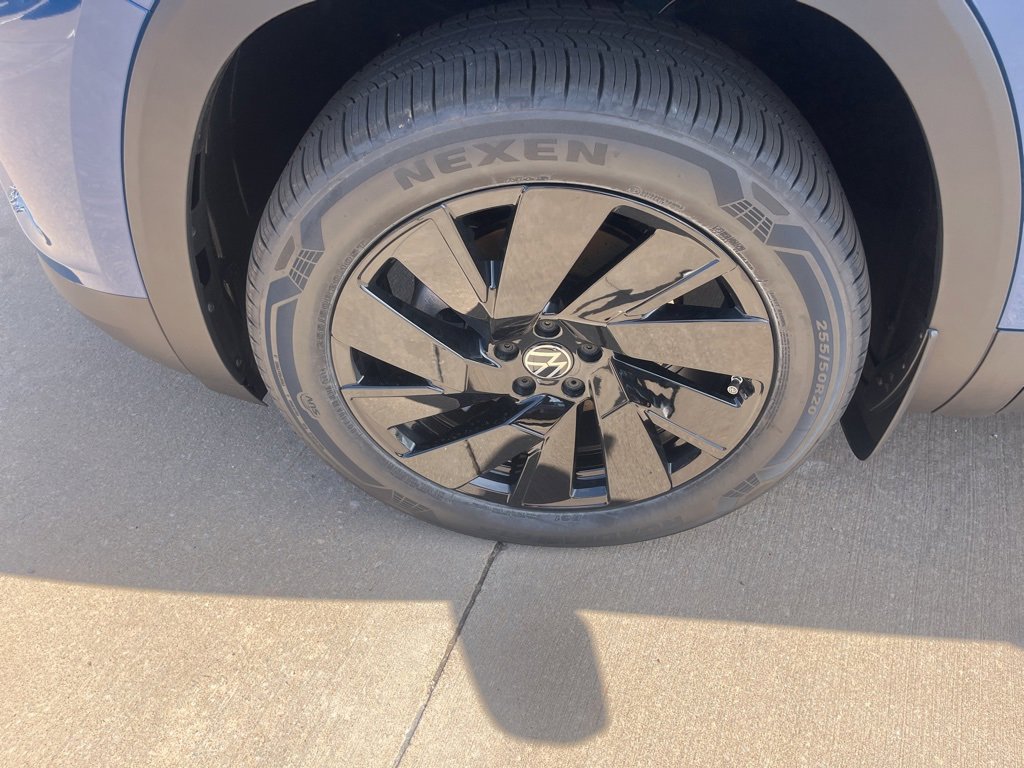 New 2025 Volkswagen Atlas Cross Sport SE image 22