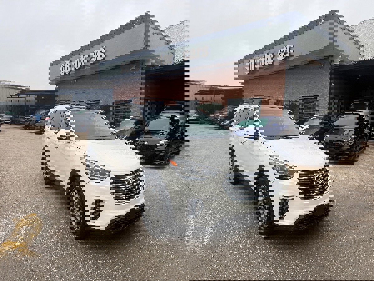 Used 2018 Hyundai Santa Fe SE w/ SE Ultimate Tech Package 03 image 2