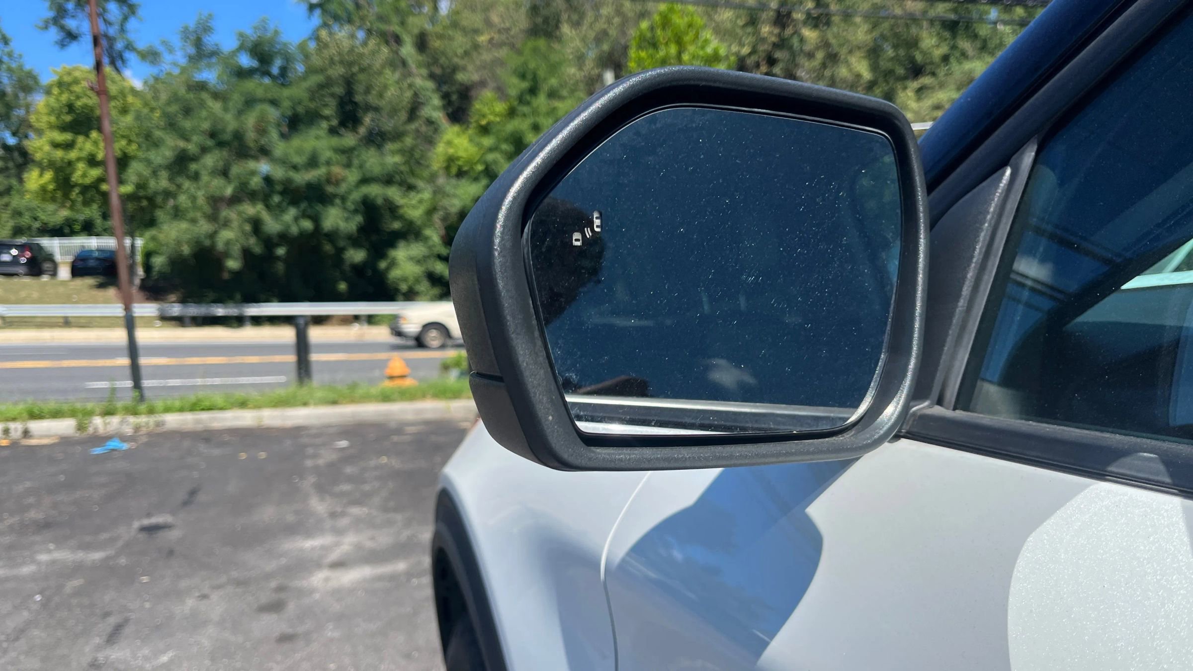 Used 2021 Ford Explorer XLT w/ Equipment Group 202A image 16