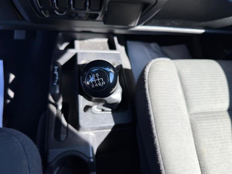 Used 2006 Jeep Wrangler X AWD/4WD image 28