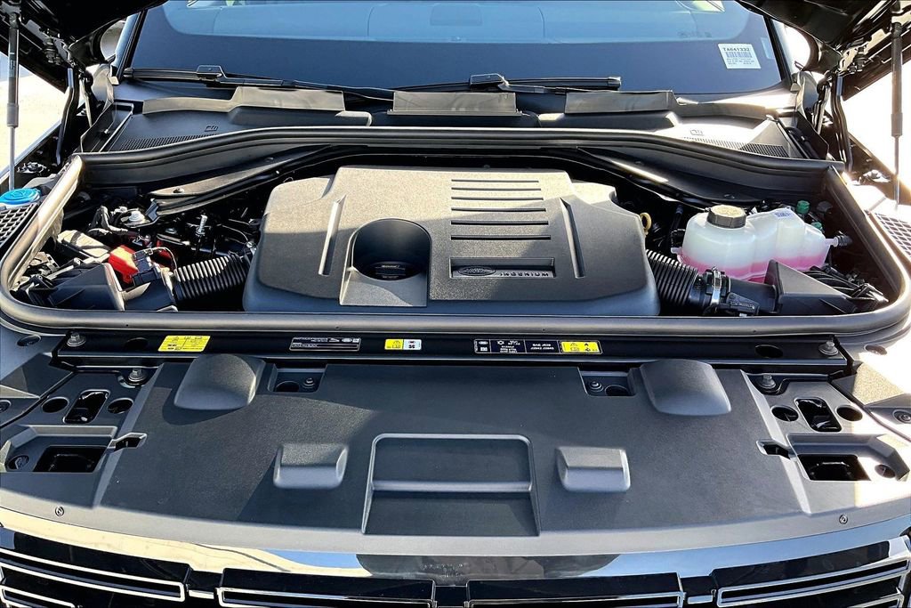 New 2026 Land Rover Range Rover Sport SE AWD/4WD image 12