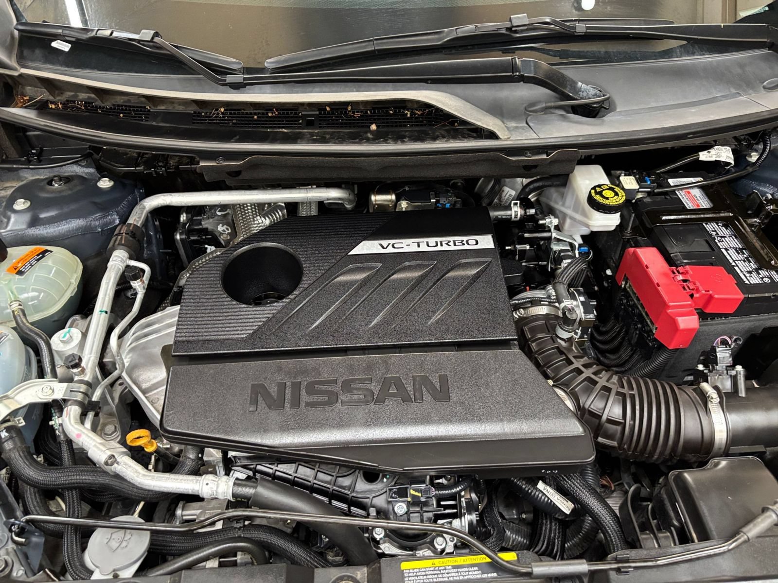Used 2025 Nissan Rogue SV FWD image 33