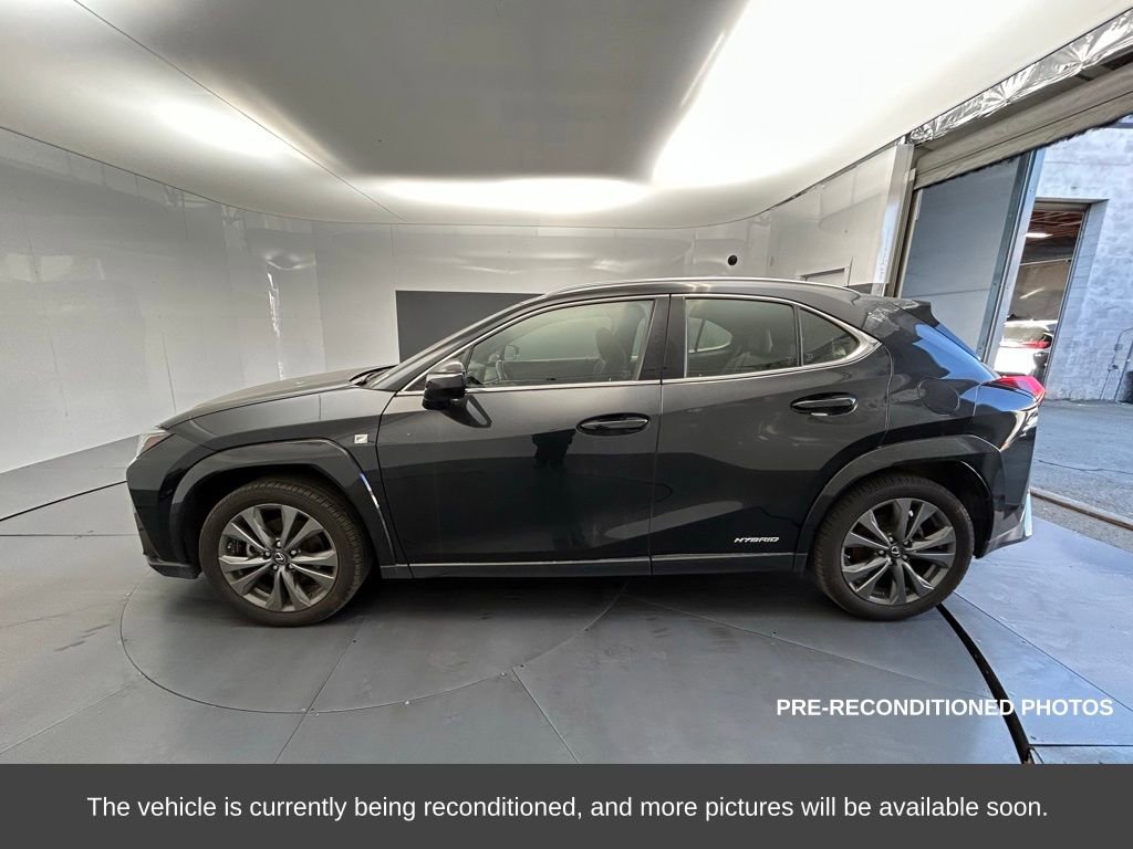 Used 2022 Lexus UX 250h F Sport image 2