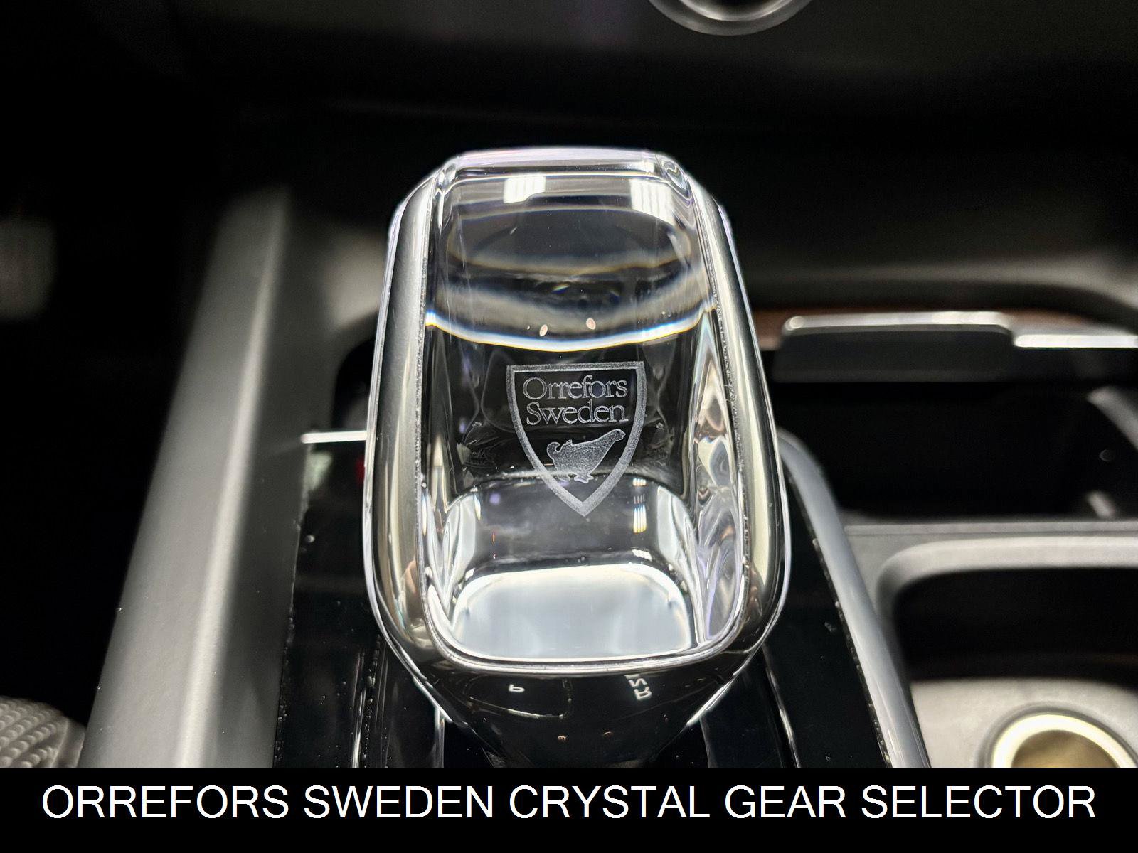 Used 2023 Volvo XC60 B5 Ultimate w/ Climate Package FWD image 30