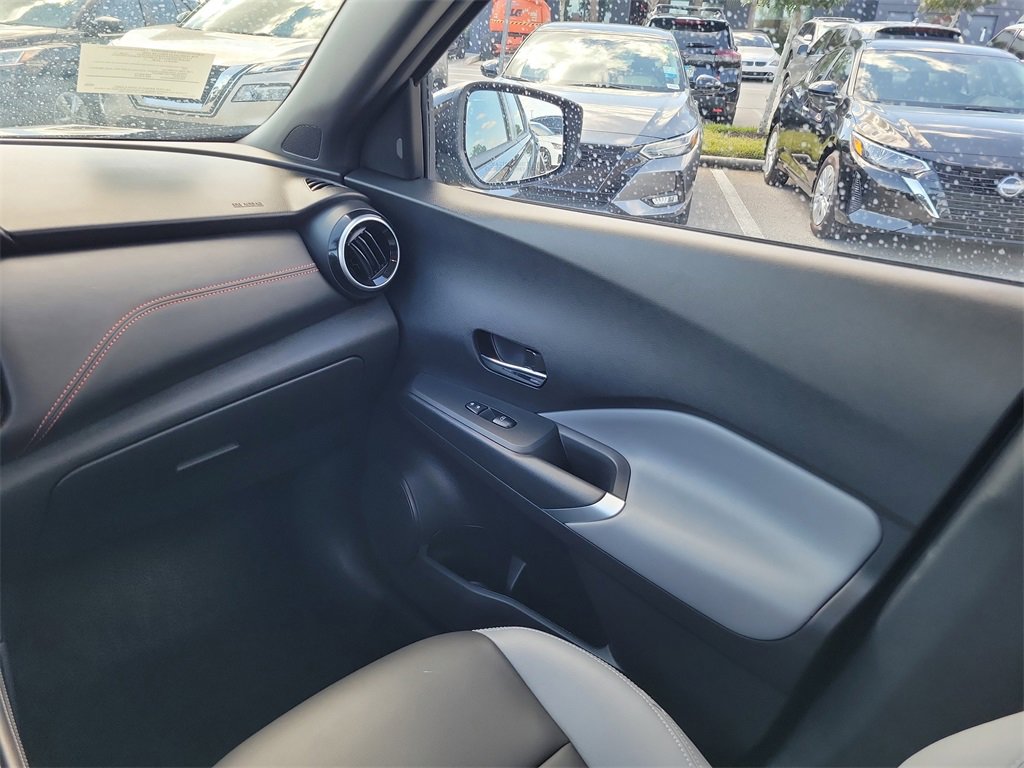 Used 2024 Nissan Kicks SR w/ SR Premium Package image 18