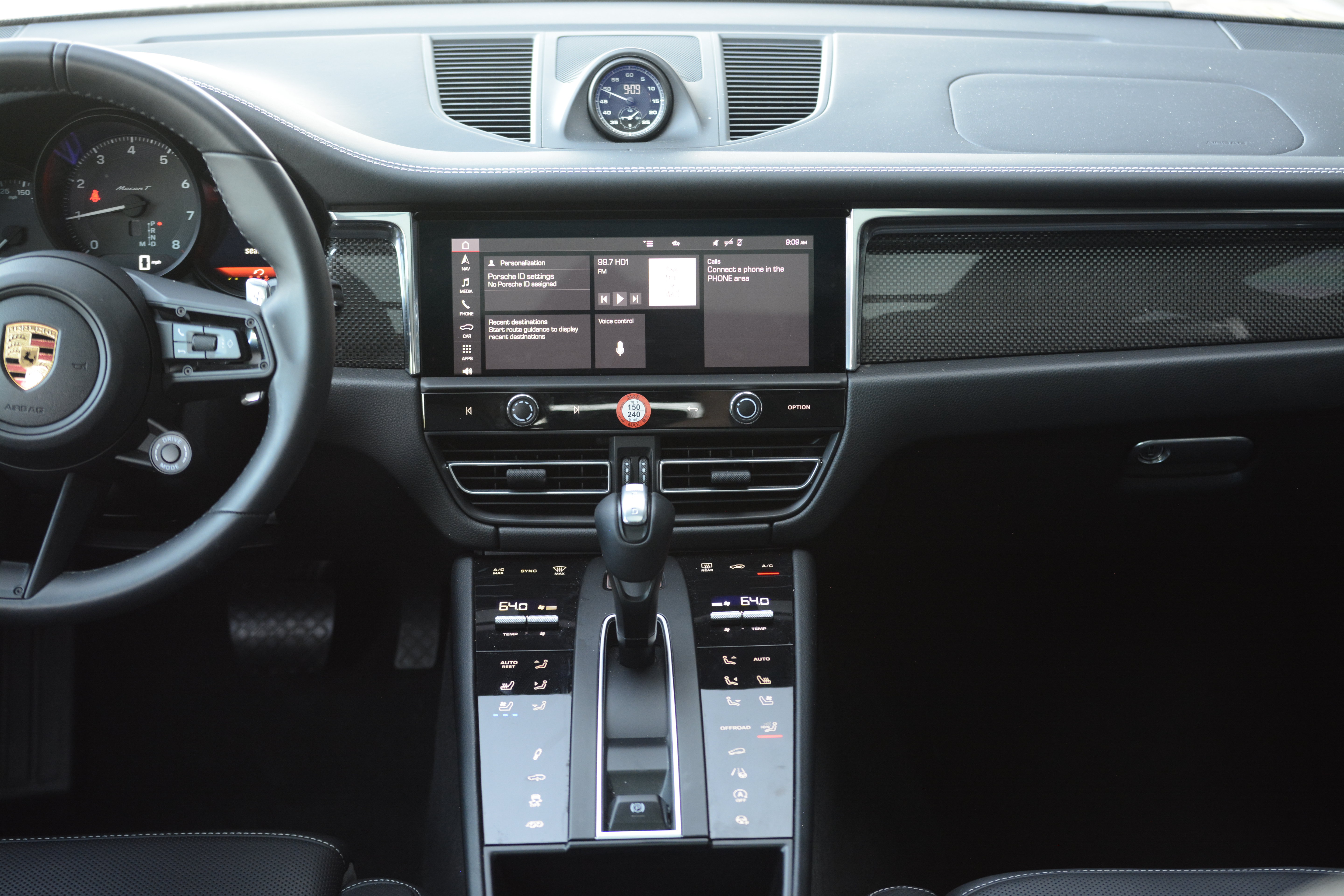 Certified 2026 Porsche Macan Turbo AWD/4WD image 11