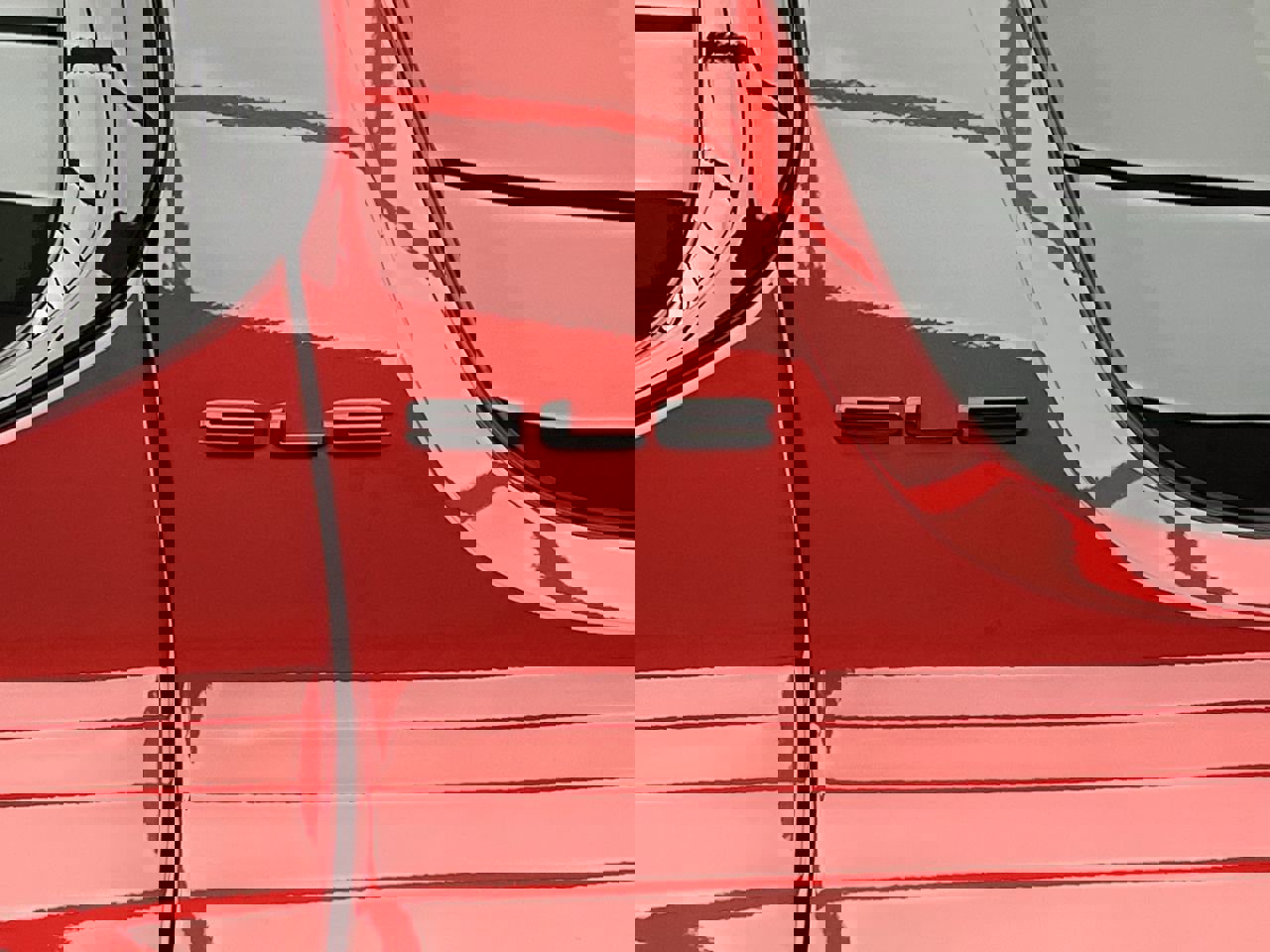 Certified 2023 GMC Acadia SLE w/ Driver Convenience Package image 35