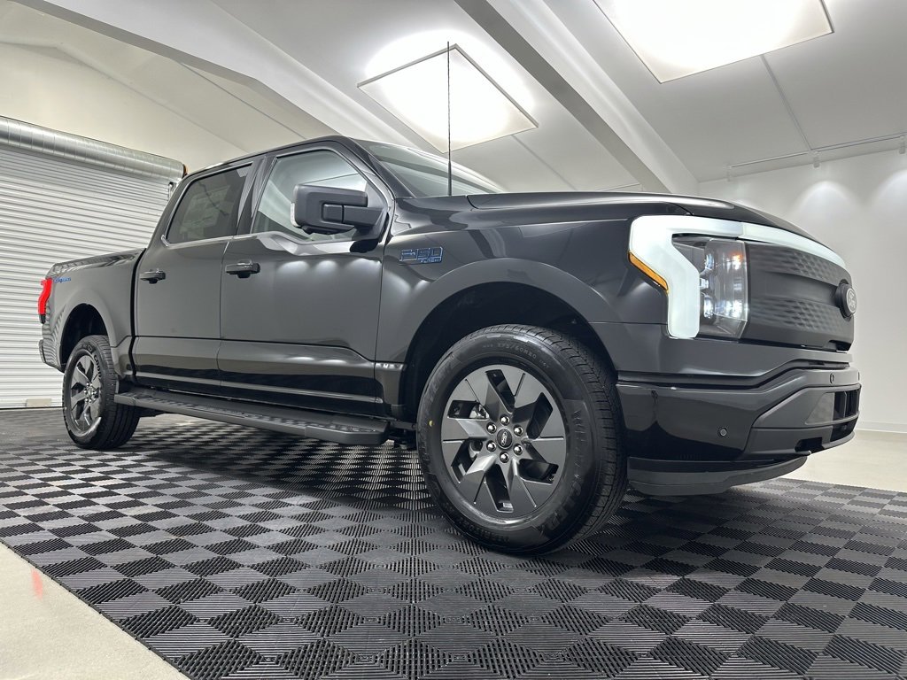 New 2025 Ford F150 Lightning Flash image 1